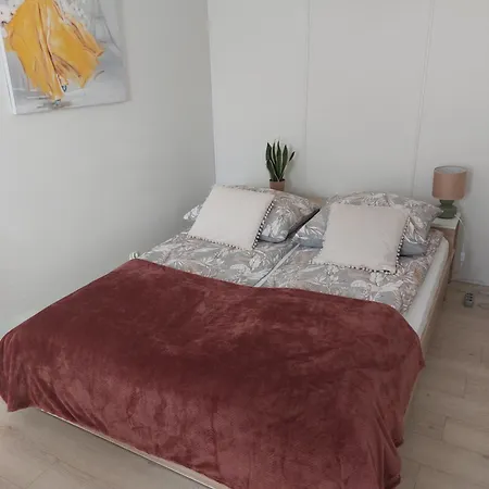 Апартаменты Krolewiecka 45a Centrum Weekendy Parter Blisko Amfiteatr